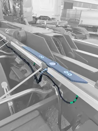 2. WEIGHING MODULE INSERTED INSIDE THE FRAME