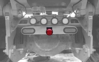 3. EXTERNAL LIGHT FOR MAXIMUM CAPACITY WARNING